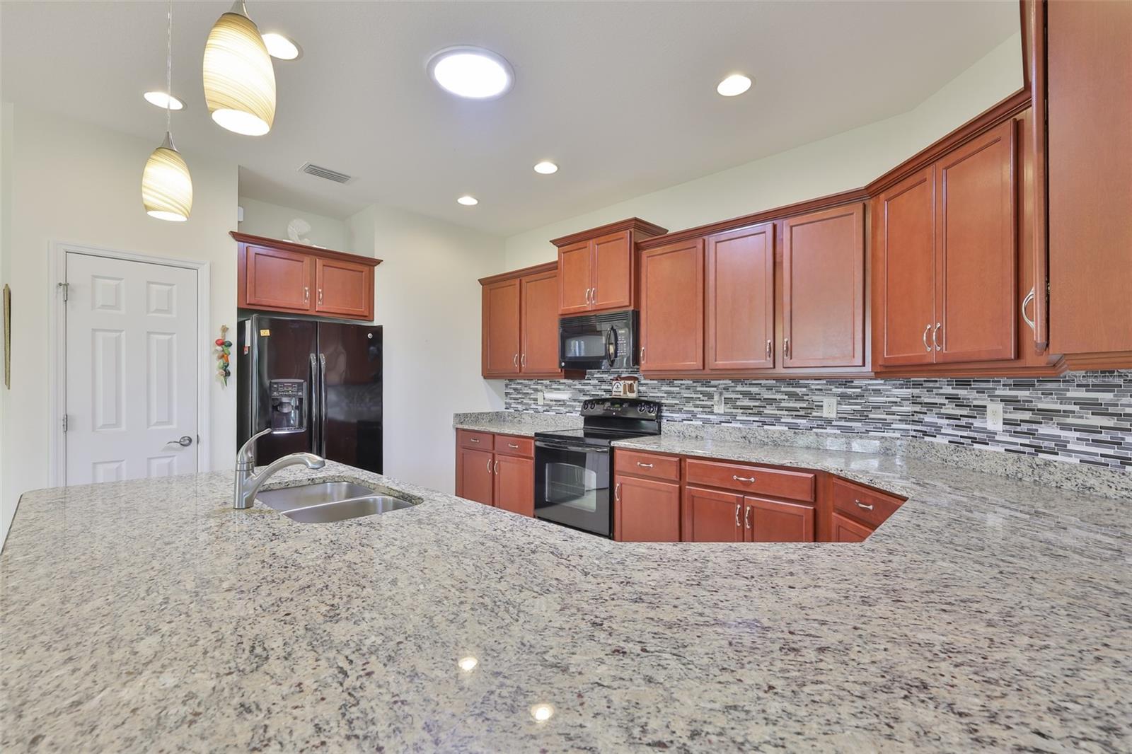 2423 RICHMOND GREENS CT, SUN CITY CENTER, FL — photo 19