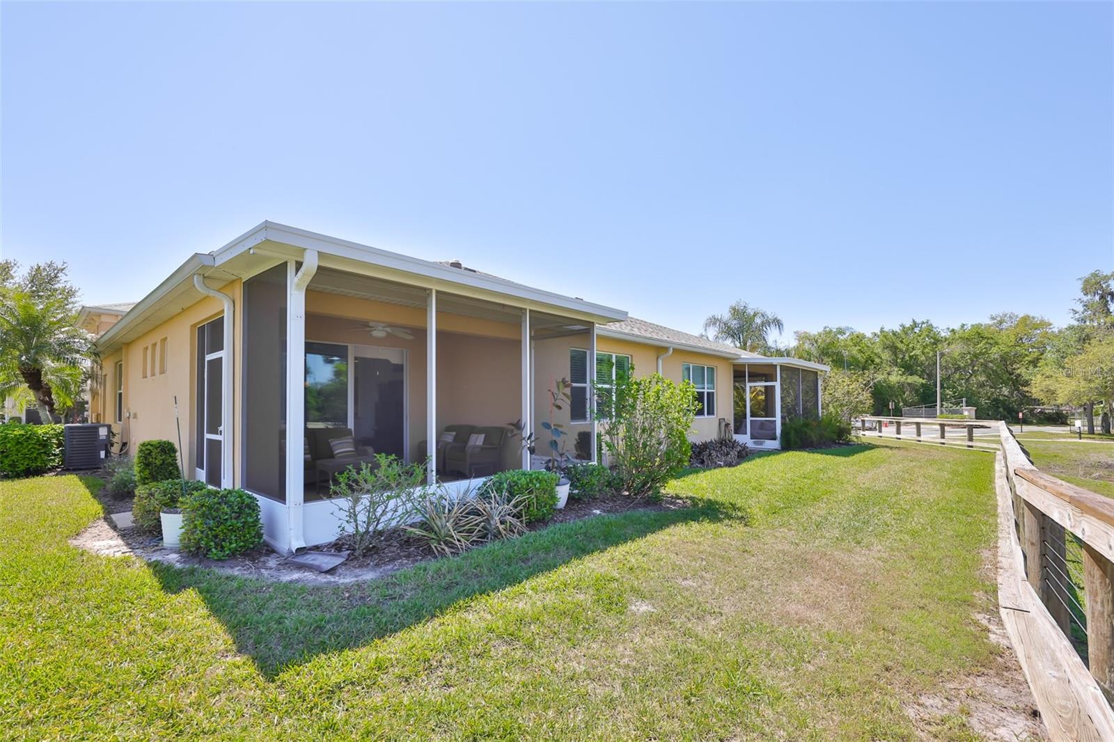 2423 RICHMOND GREENS CT, SUN CITY CENTER, FL — photo 41