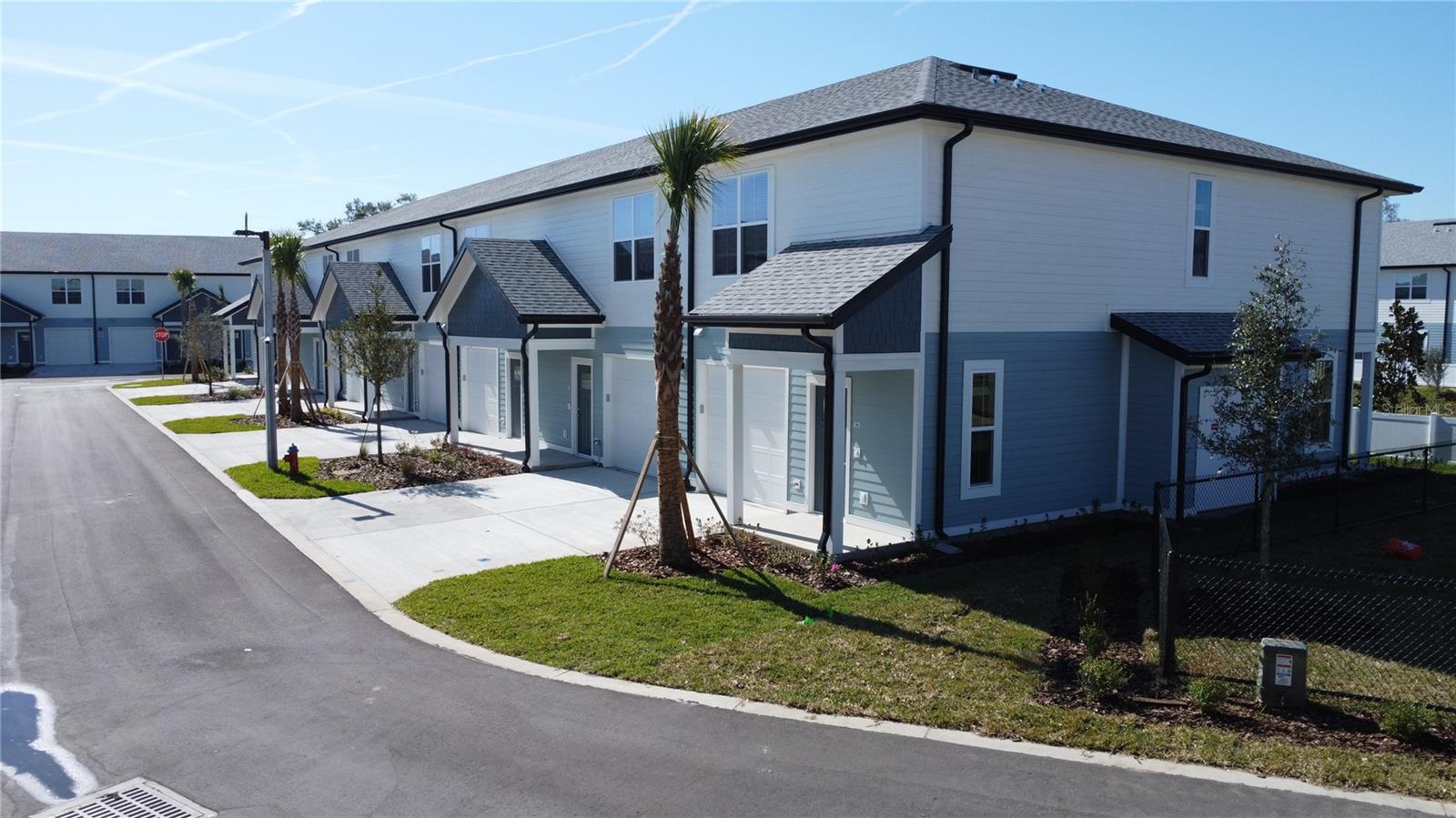 1057 E CAROLINE ST, TAVARES, FL — photo 41