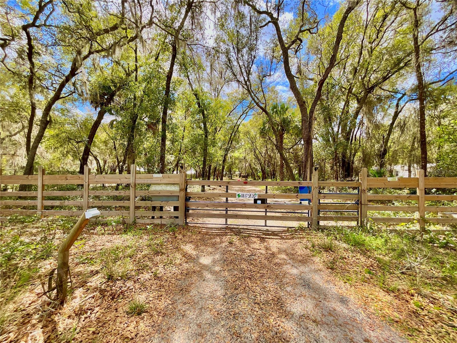 1837 STATE ROAD 20, HAWTHORNE, FL — photo 36