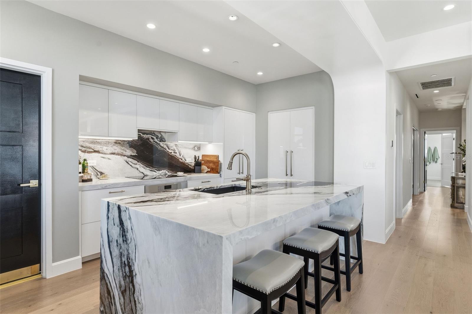 126 4TH AVE NE #1401, ST PETERSBURG, FL — photo 5
