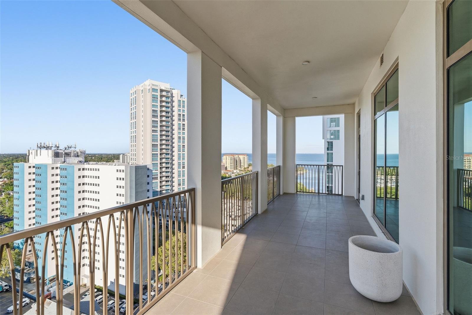 126 4TH AVE NE #1401, ST PETERSBURG, FL — photo 20