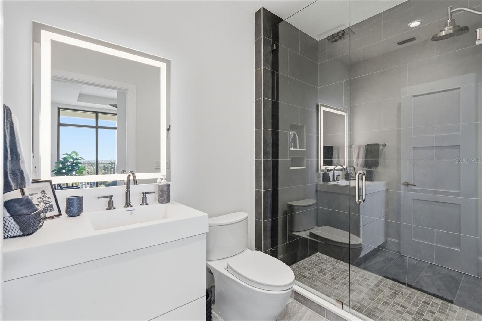 126 4TH AVE NE #1401, ST PETERSBURG, FL — photo 23