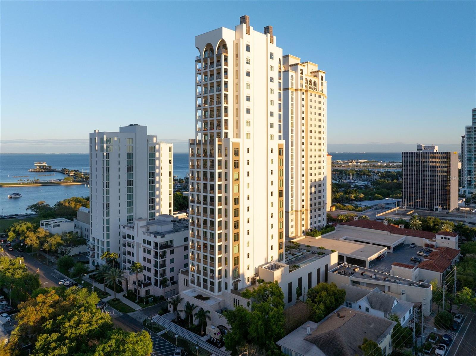 126 4TH AVE NE #1401, ST PETERSBURG, FL — photo 46