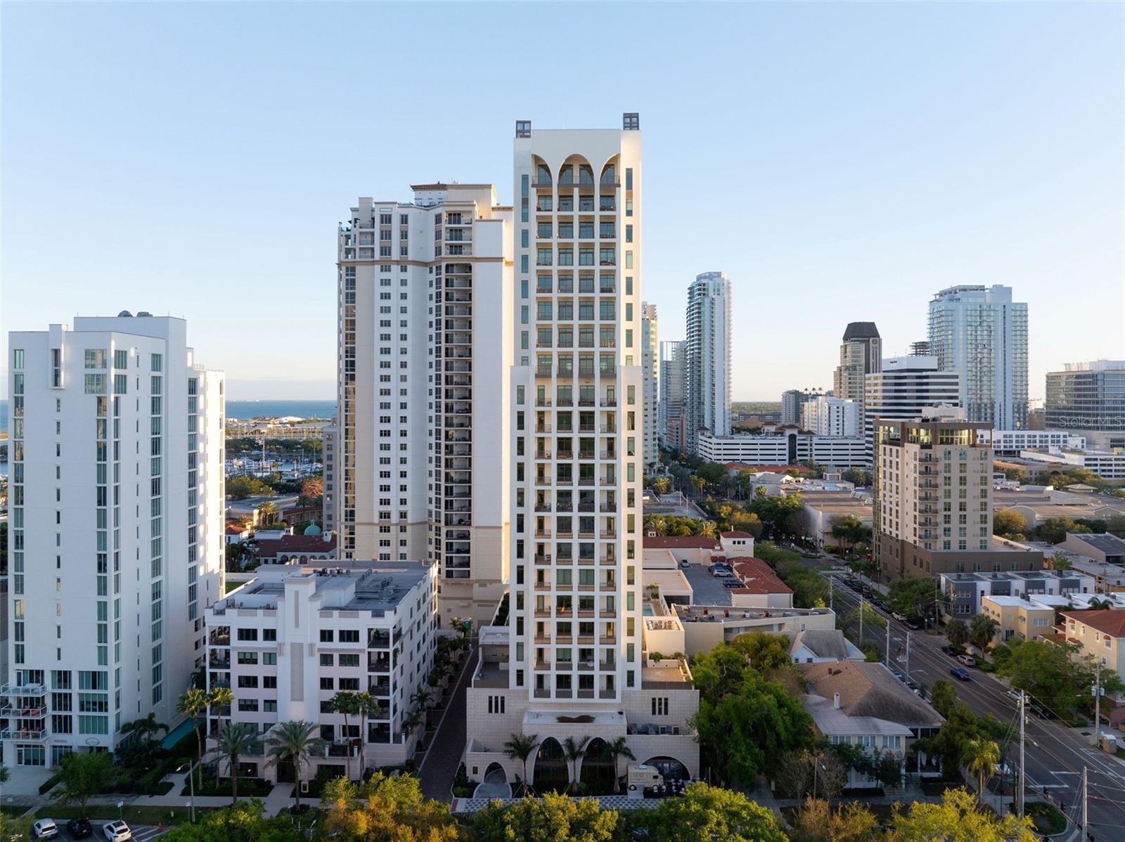 126 4TH AVE NE #1401, ST PETERSBURG, FL — photo 49