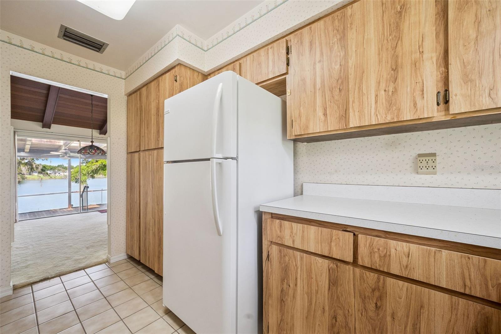 2874 E CROOKED LAKE DR, EUSTIS, FL — photo 45