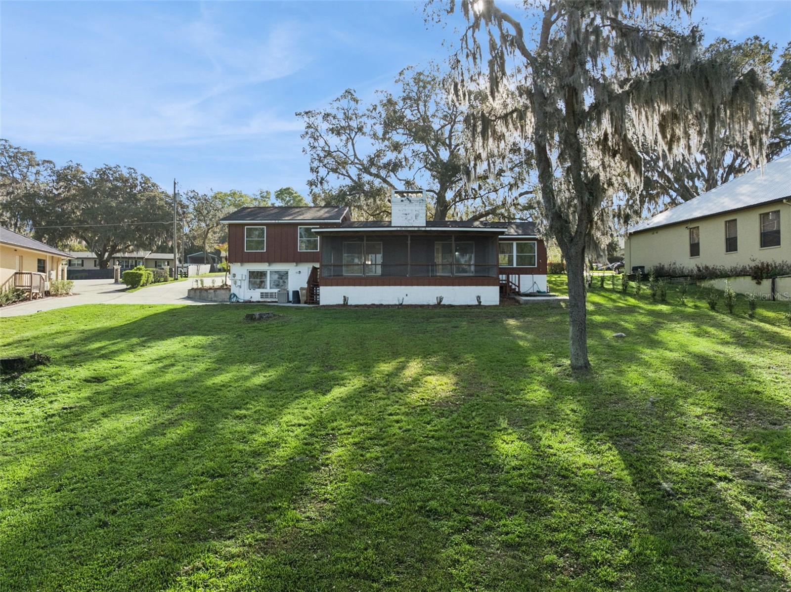 2874 E CROOKED LAKE DR, EUSTIS, FL — photo 91
