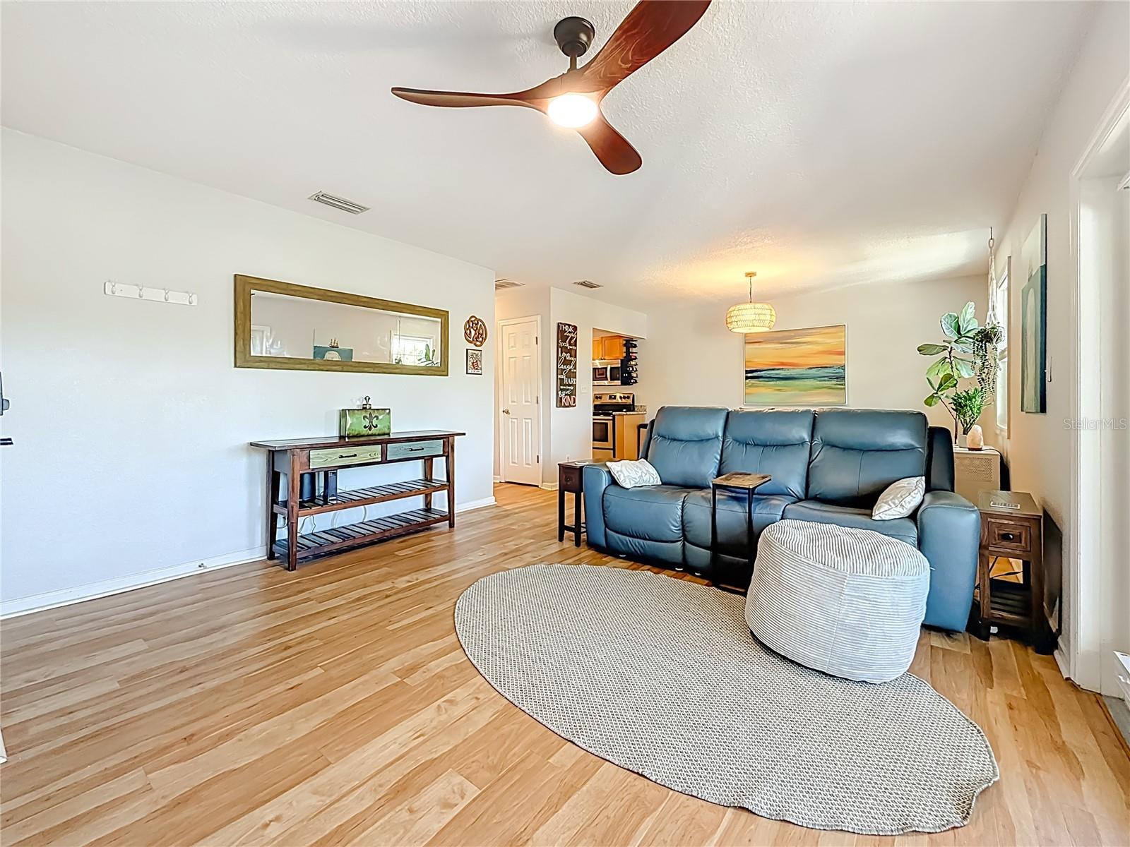 3893 POMPANO DR SE #C, ST PETERSBURG, FL — photo 3