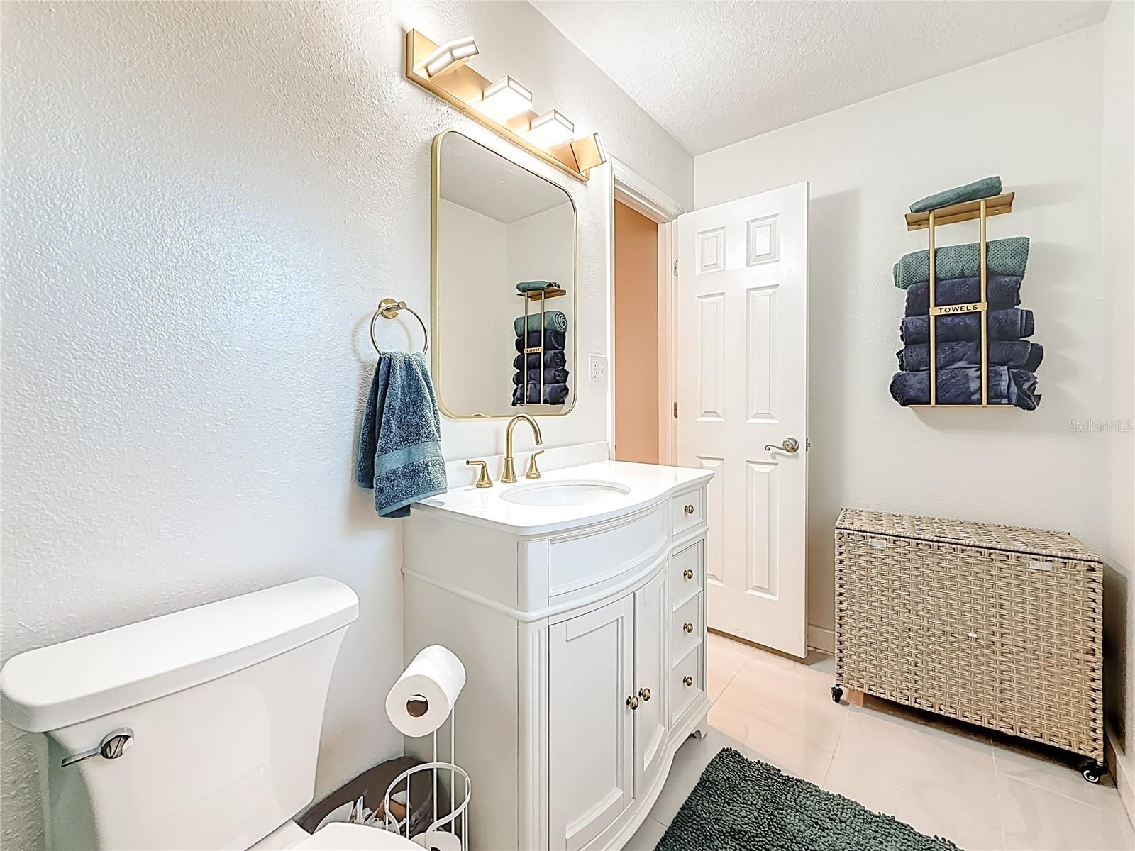 3893 POMPANO DR SE #C, ST PETERSBURG, FL — photo 10