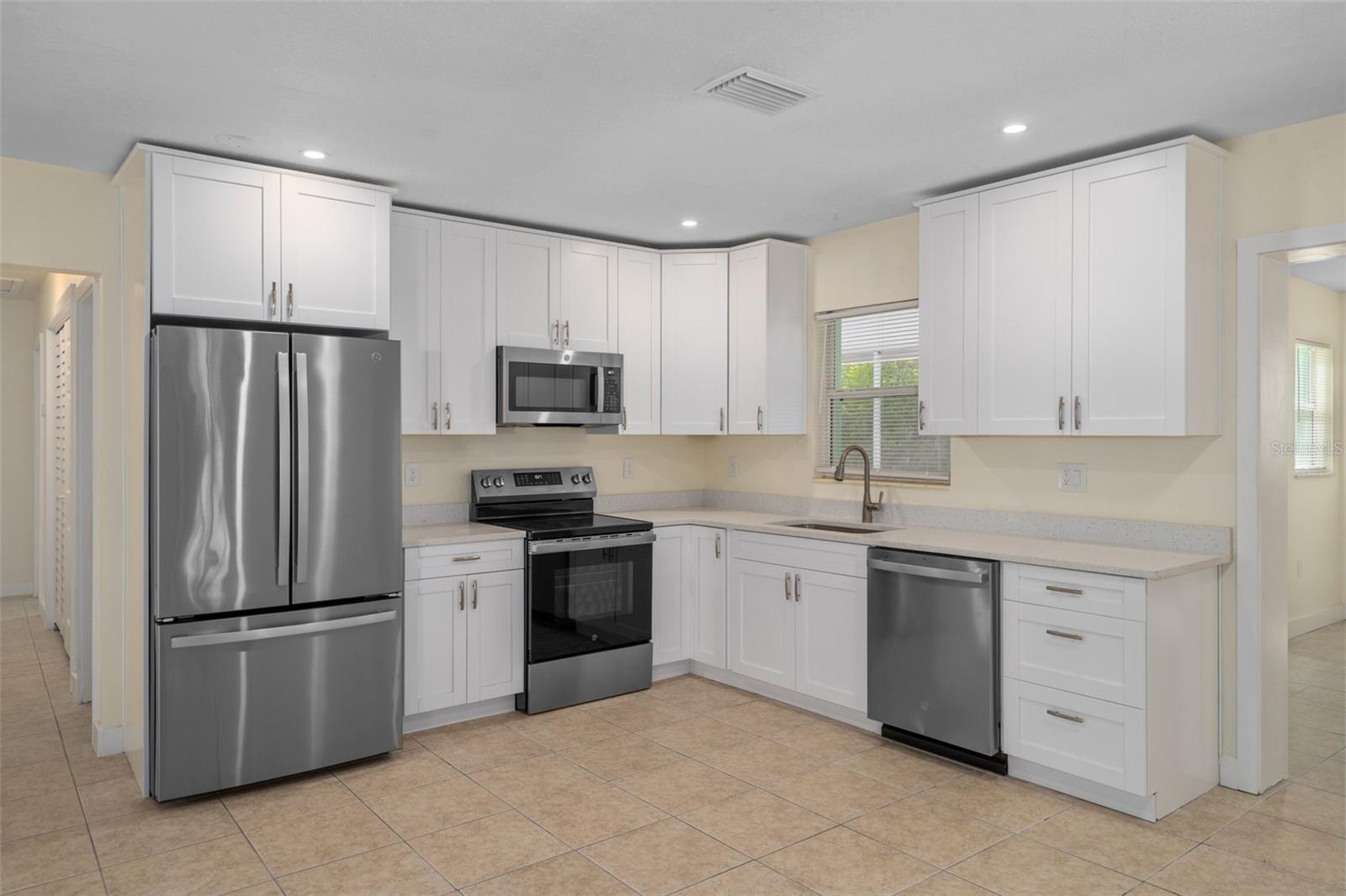 4808 W EUCLID AVE, TAMPA, FL — photo 3