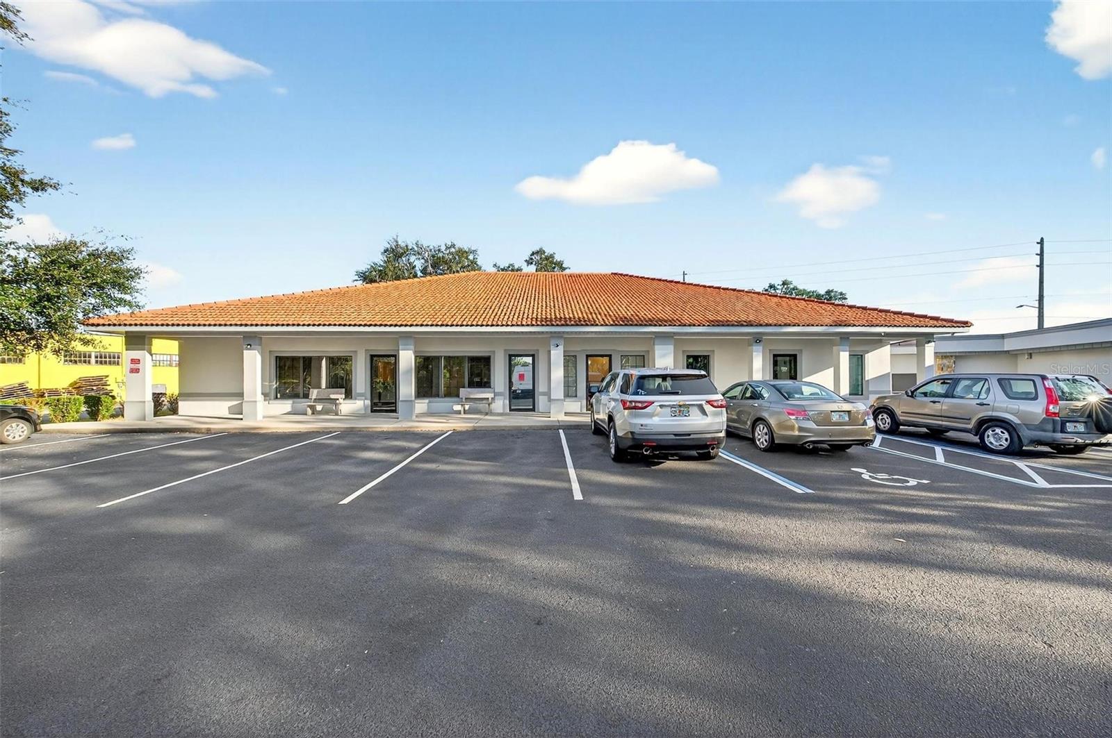 501 E NORTH BLVD, LEESBURG, FL