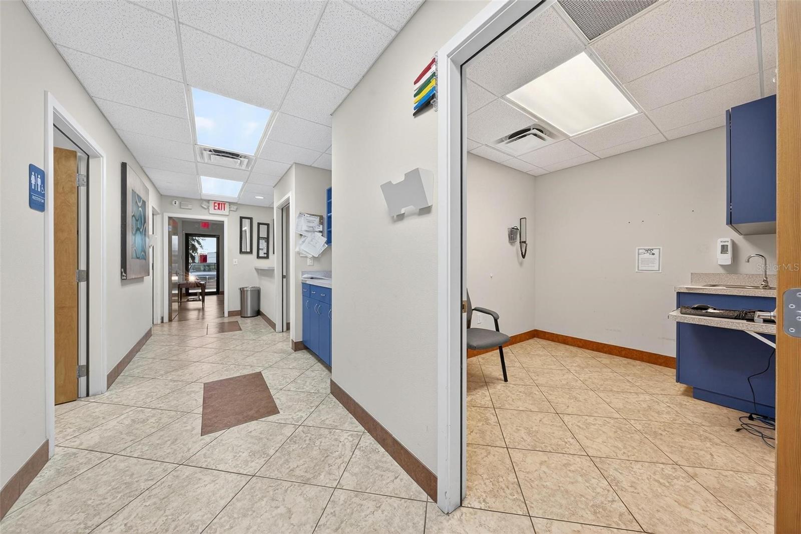 501 E NORTH BLVD, LEESBURG, FL — photo 24