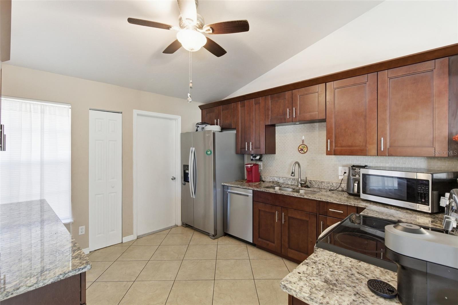 3706 NW 1ST TER, CAPE CORAL, FL — photo 10