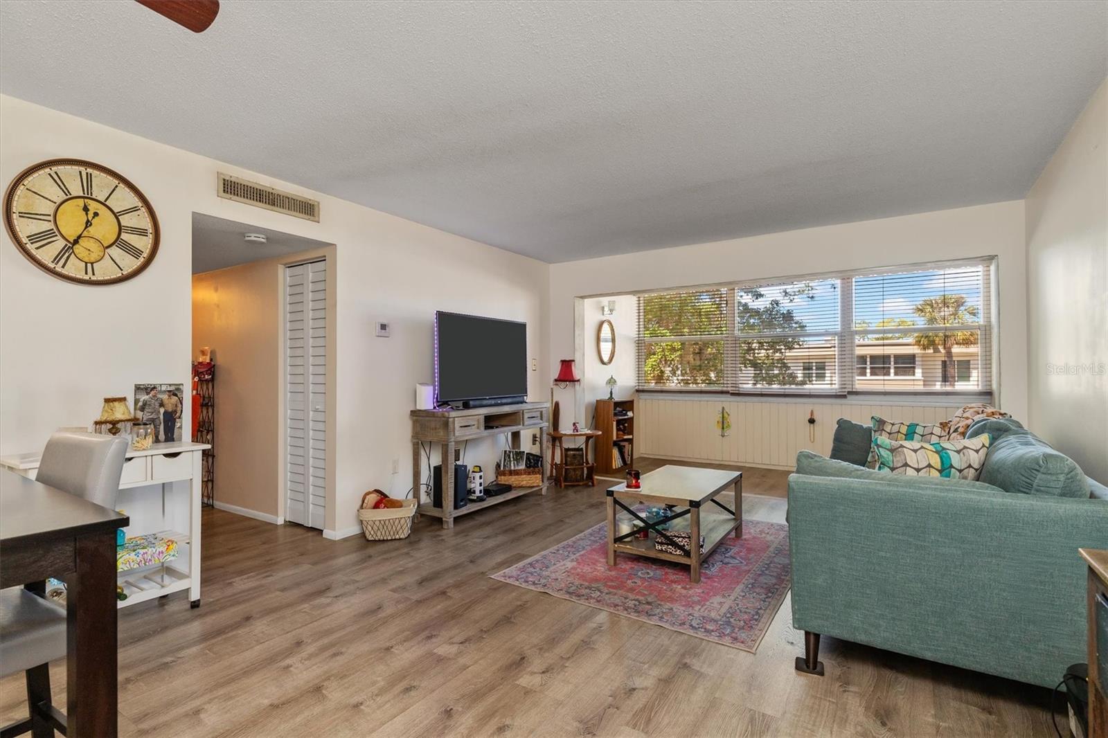 2437 HARBOR BLVD #204, PORT CHARLOTTE, FL — photo 3