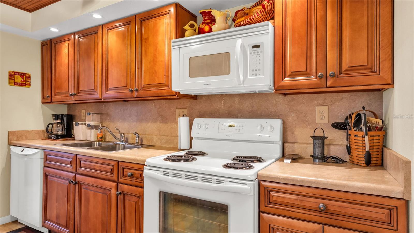 1130 N LAKE PARKER AVE #C321, LAKELAND, FL — photo 11