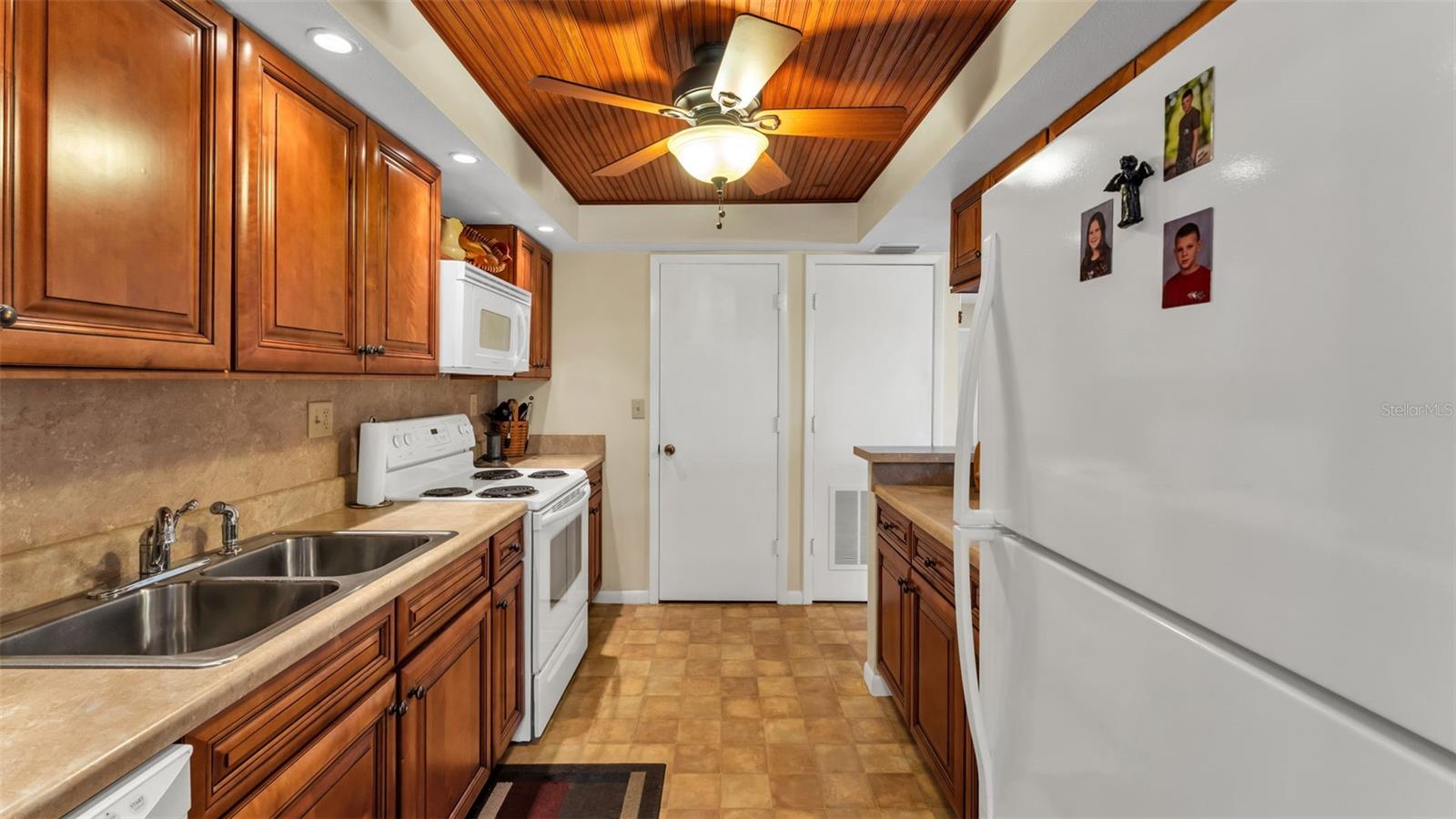1130 N LAKE PARKER AVE #C321, LAKELAND, FL — photo 14