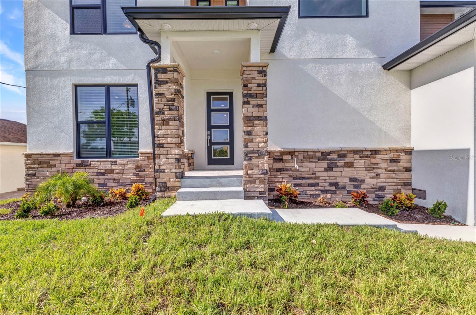 12299 ALBRECHT TER, PORT CHARLOTTE, FL — photo 4