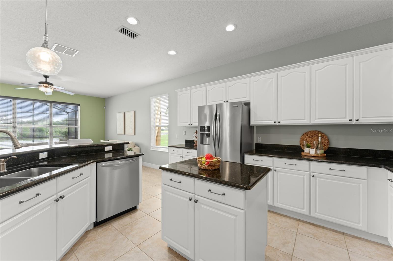 3790 EAGLE ISLE CIR, KISSIMMEE, FL — photo 13
