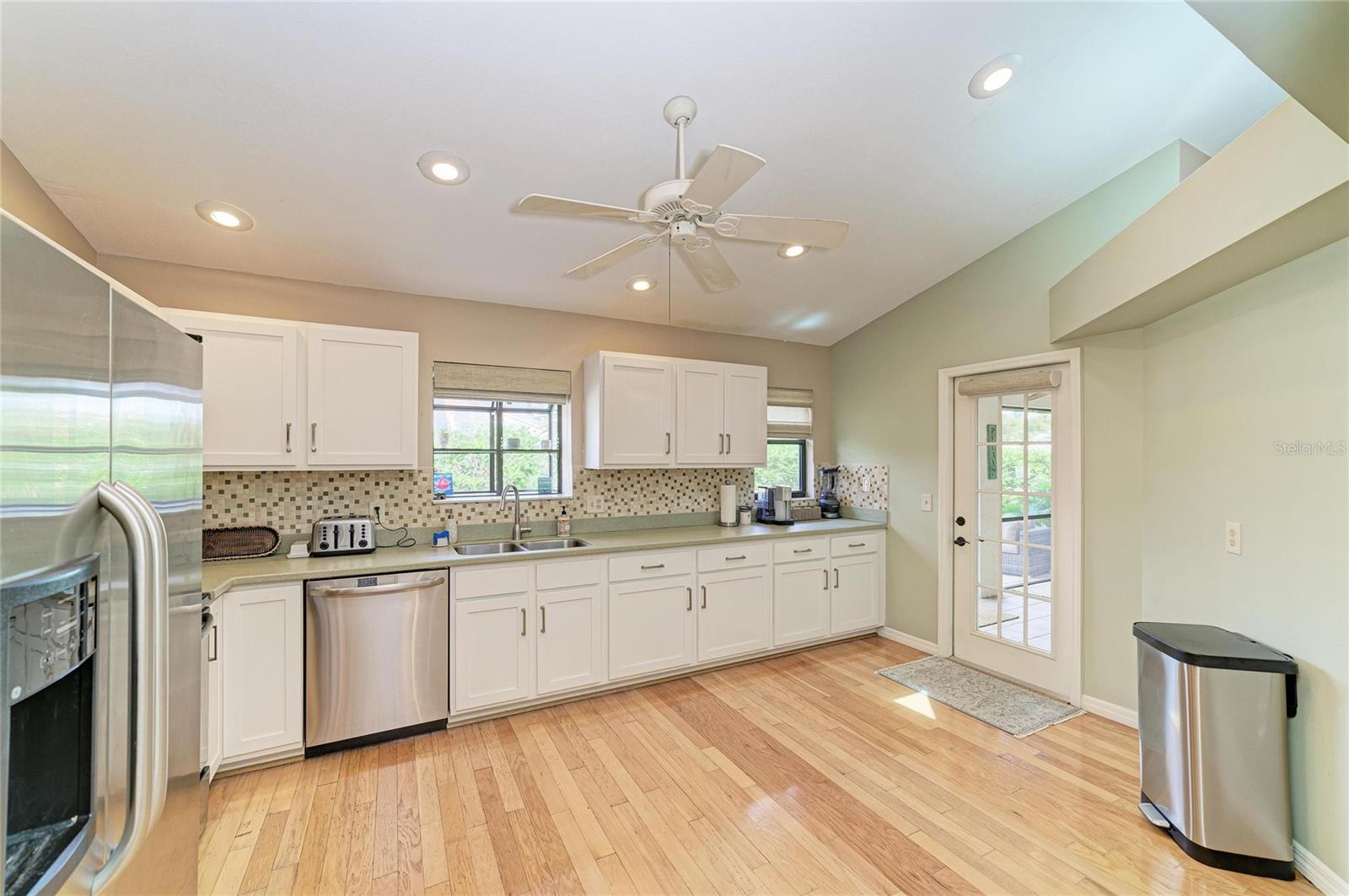 246 LAUREL HOLLOW DR #23, NOKOMIS, FL — photo 27