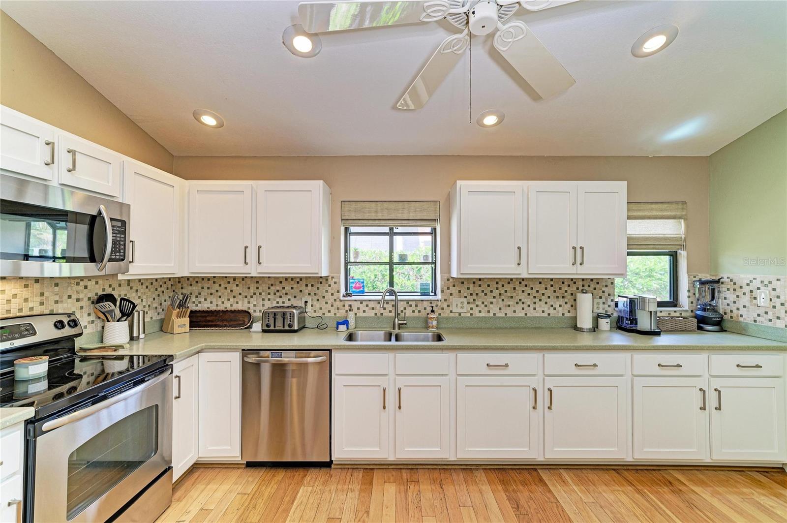 246 LAUREL HOLLOW DR #23, NOKOMIS, FL — photo 28