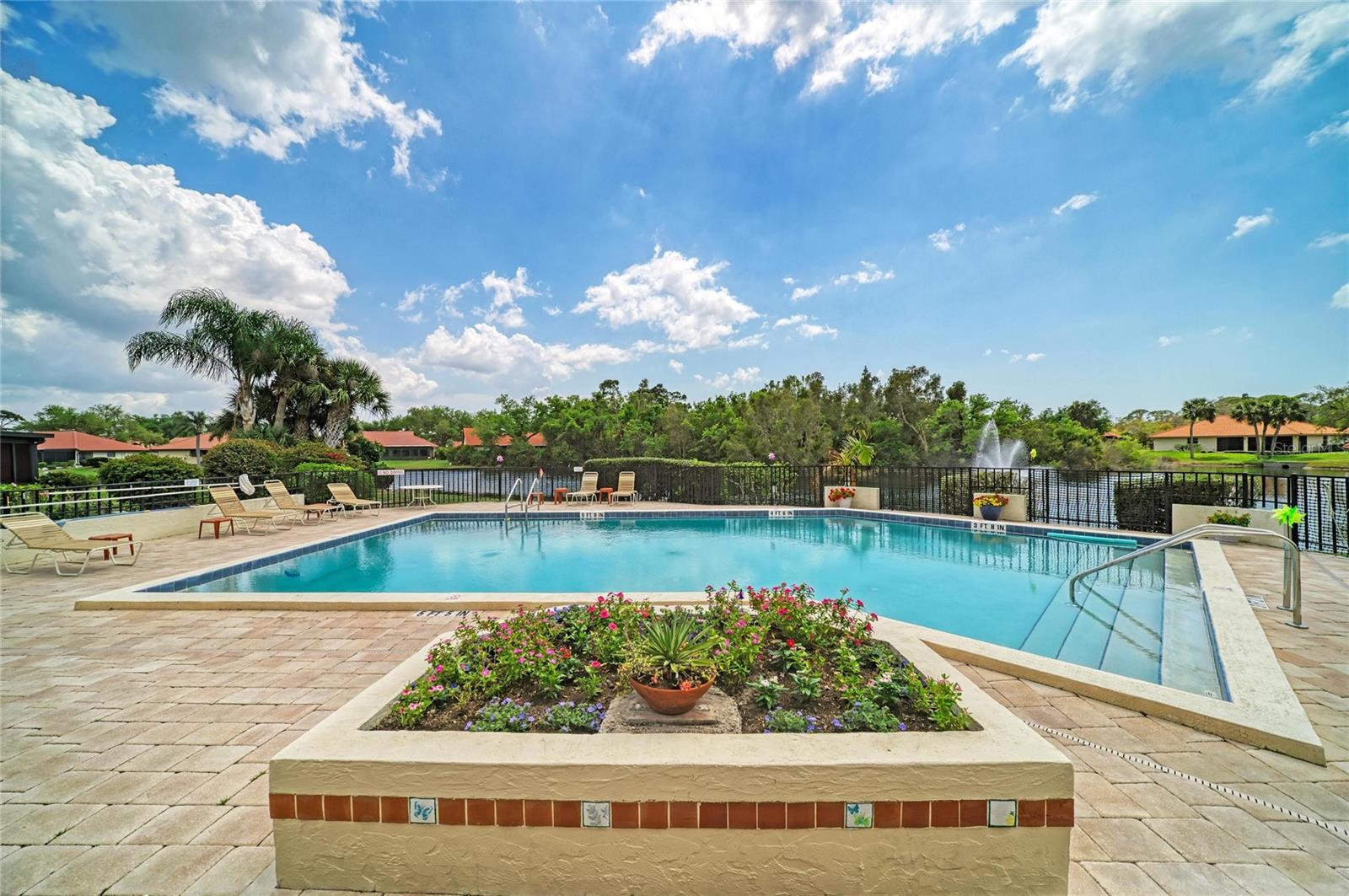 246 LAUREL HOLLOW DR #23, NOKOMIS, FL — photo 52
