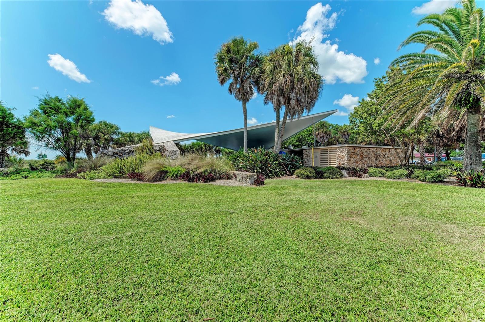 246 LAUREL HOLLOW DR #23, NOKOMIS, FL — photo 71
