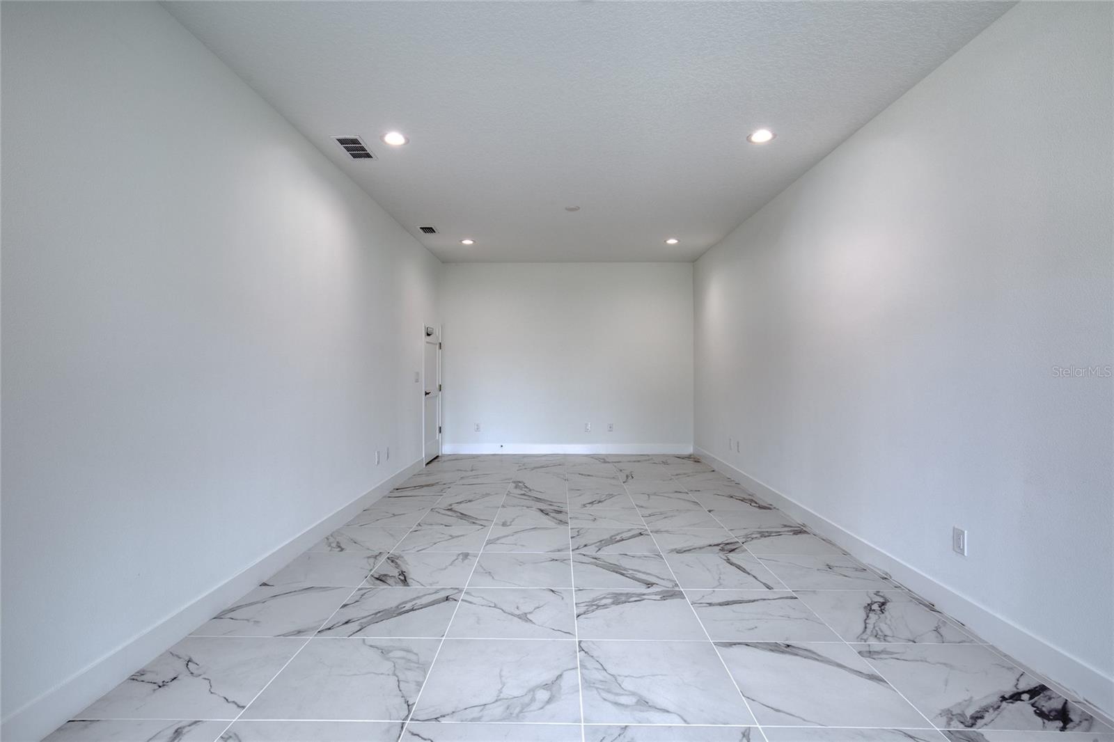 206 N HALIFAX AVE, DAYTONA BEACH, FL — photo 8