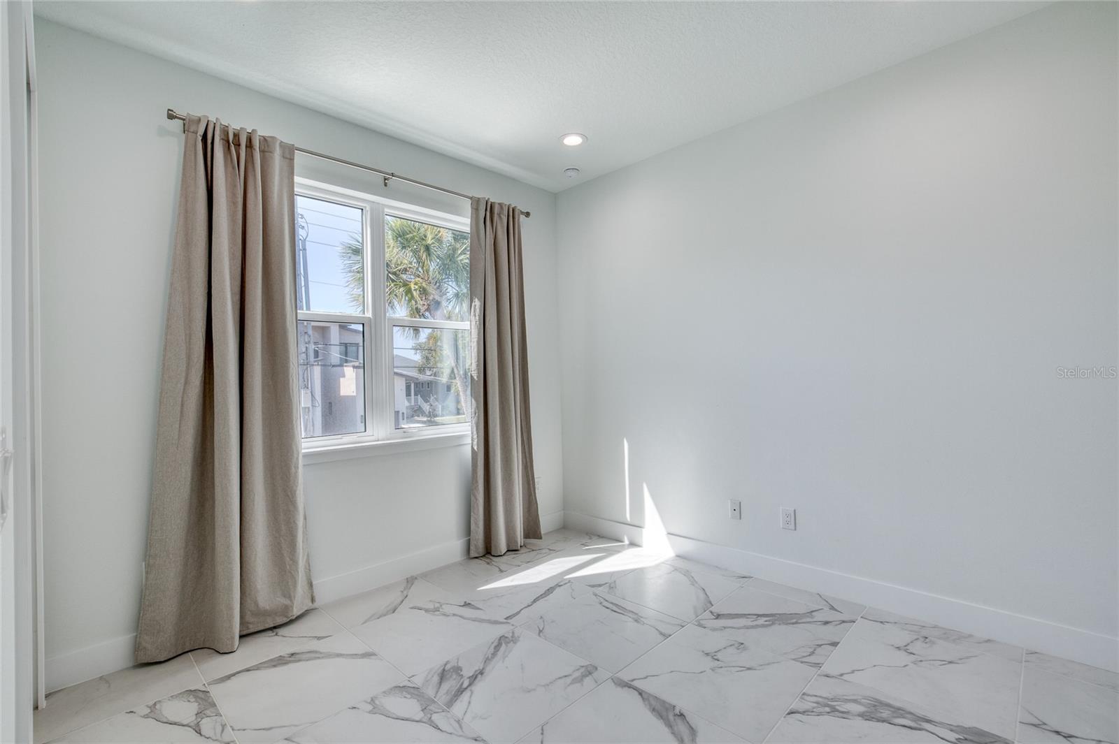 206 N HALIFAX AVE, DAYTONA BEACH, FL — photo 59