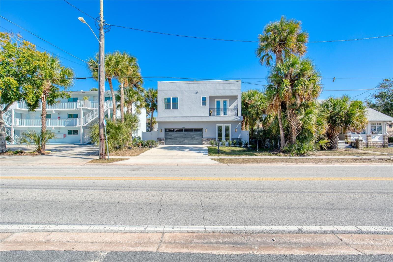 206 N HALIFAX AVE, DAYTONA BEACH, FL — photo 77