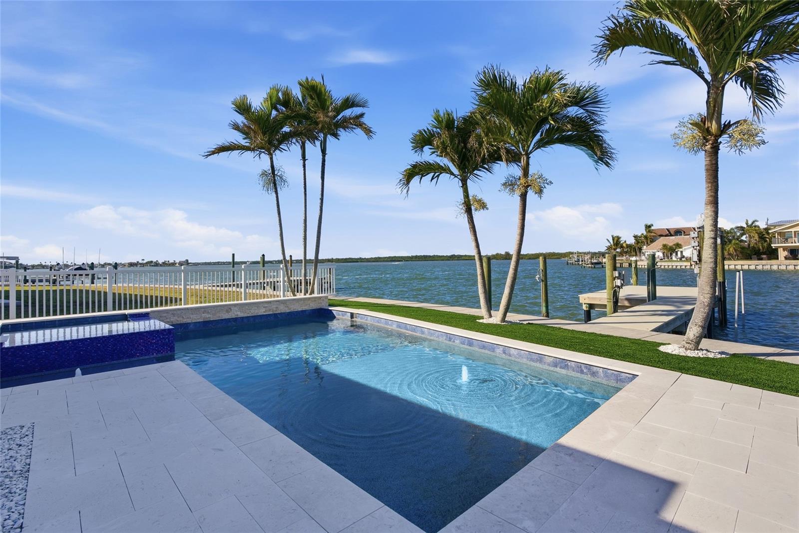16113 5TH ST E, REDINGTON BEACH, FL — photo 2