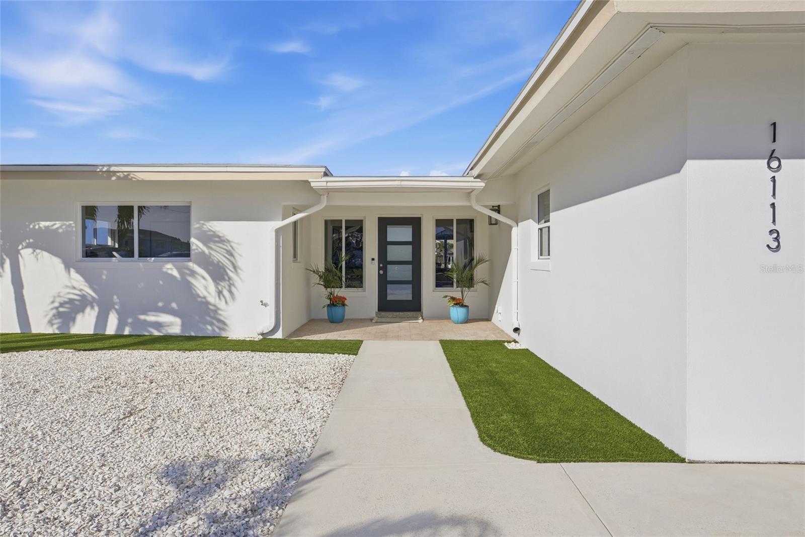 16113 5TH ST E, REDINGTON BEACH, FL — photo 9