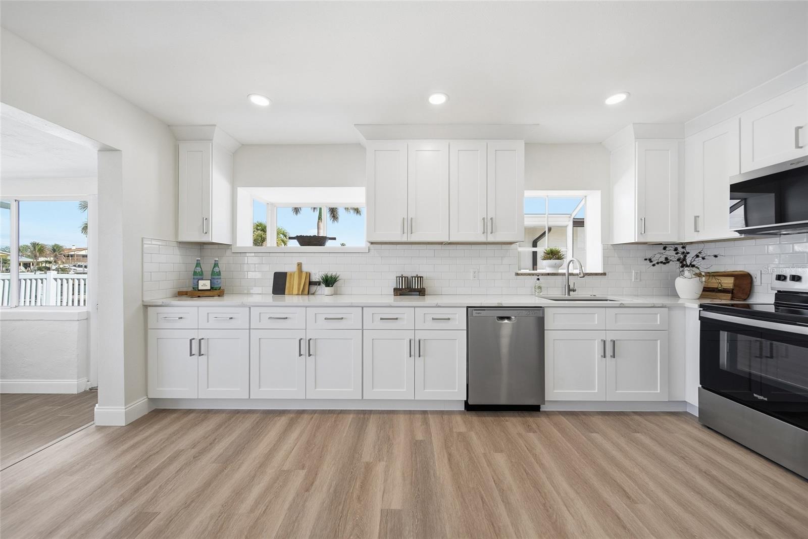 16113 5TH ST E, REDINGTON BEACH, FL — photo 20