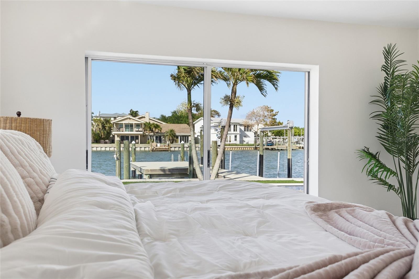 16113 5TH ST E, REDINGTON BEACH, FL — photo 29