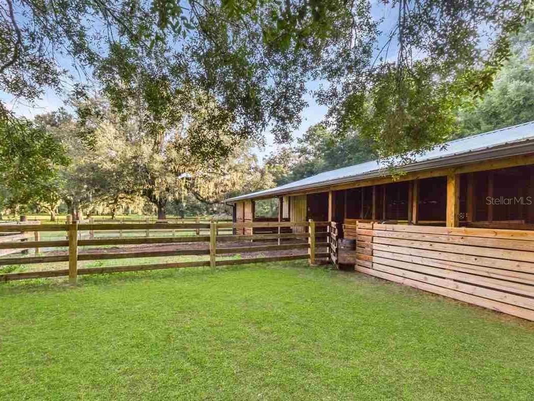 340 SE 30TH AVE, TRENTON, FL — photo 52