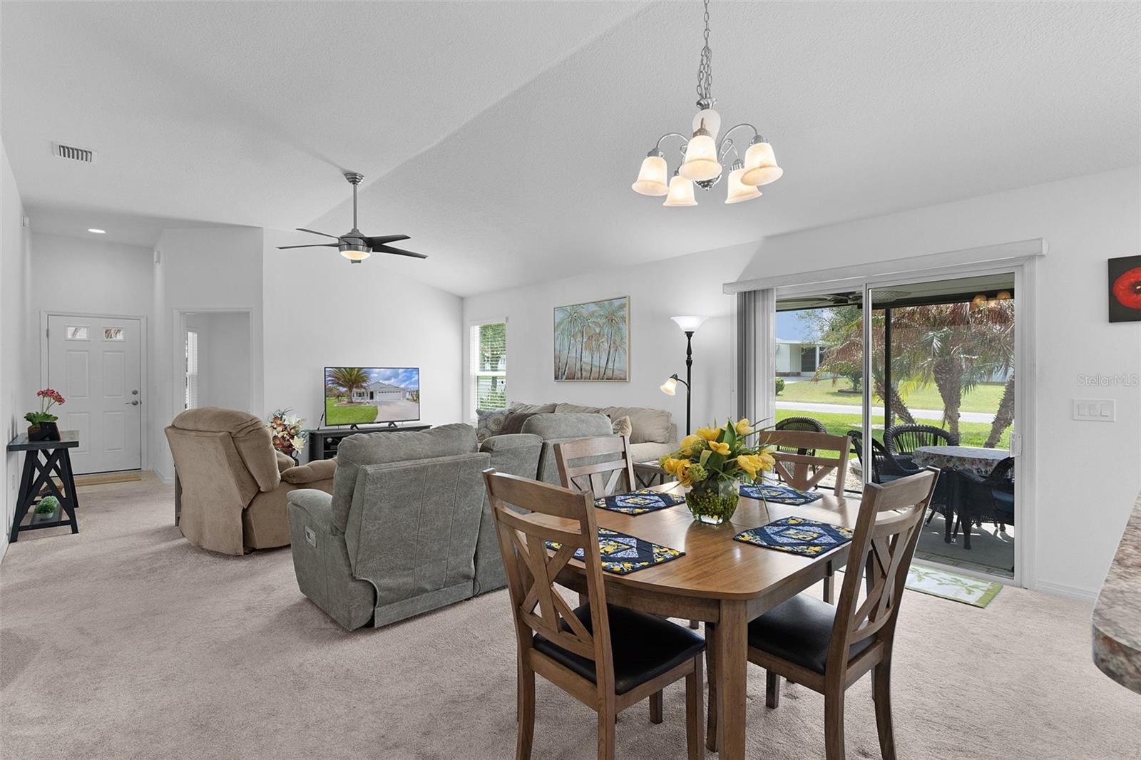 733 JASON DR, THE VILLAGES, FL — photo 12