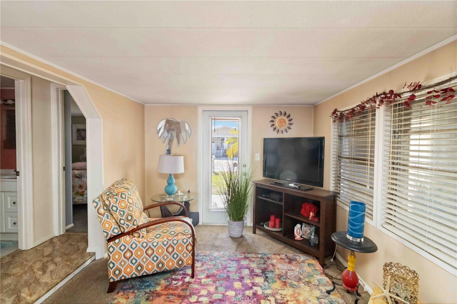 5203 W PINE ST N, ST PETERSBURG, FL — photo 4