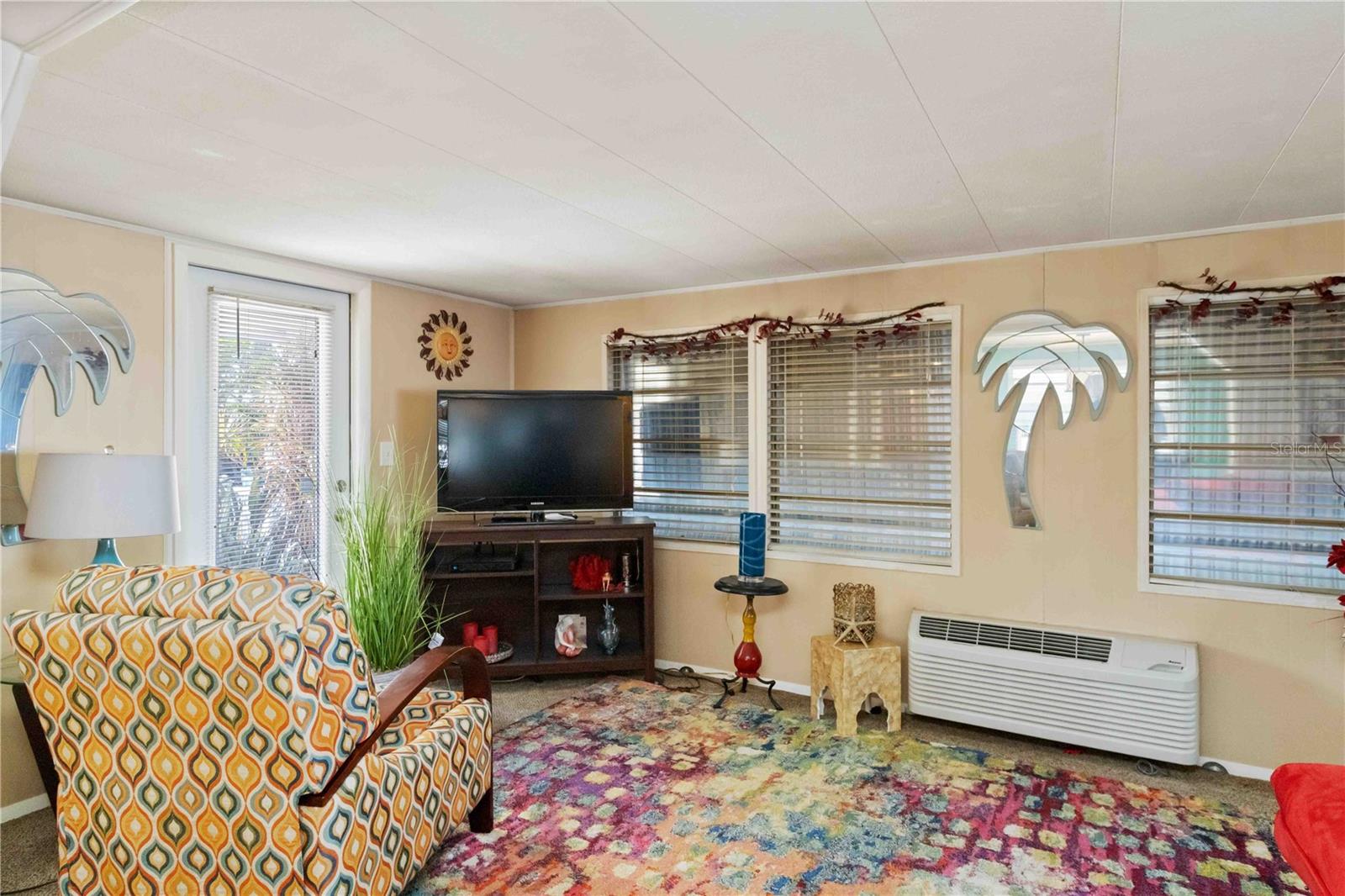 5203 W PINE ST N, ST PETERSBURG, FL — photo 5