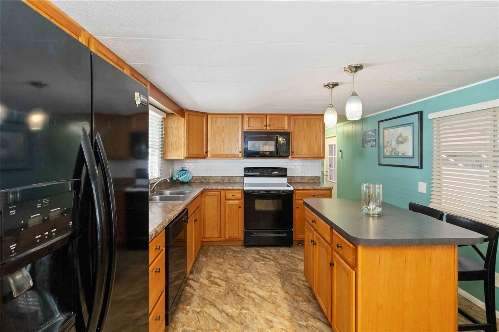 5203 W PINE ST N, ST PETERSBURG, FL — photo 8