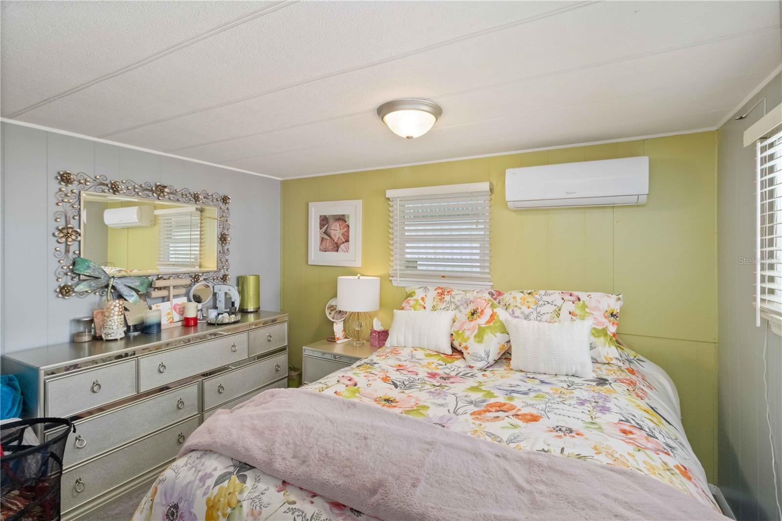 5203 W PINE ST N, ST PETERSBURG, FL — photo 16