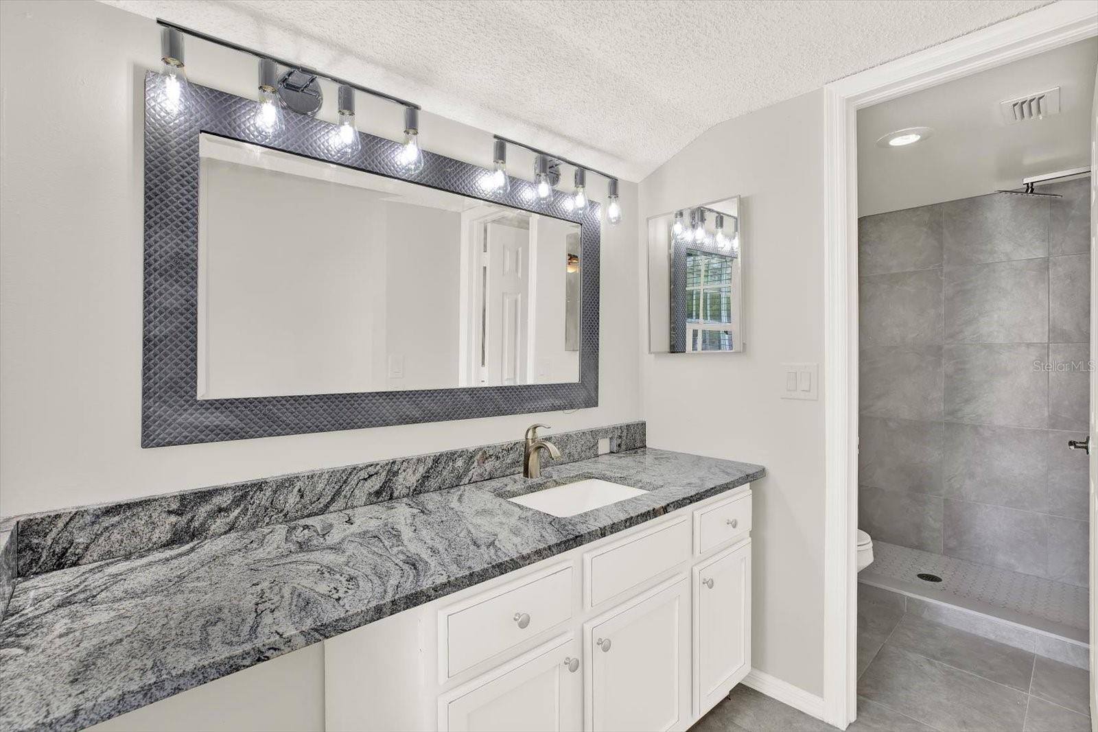 5844 RED CEDAR LN, TAMPA, FL — photo 12