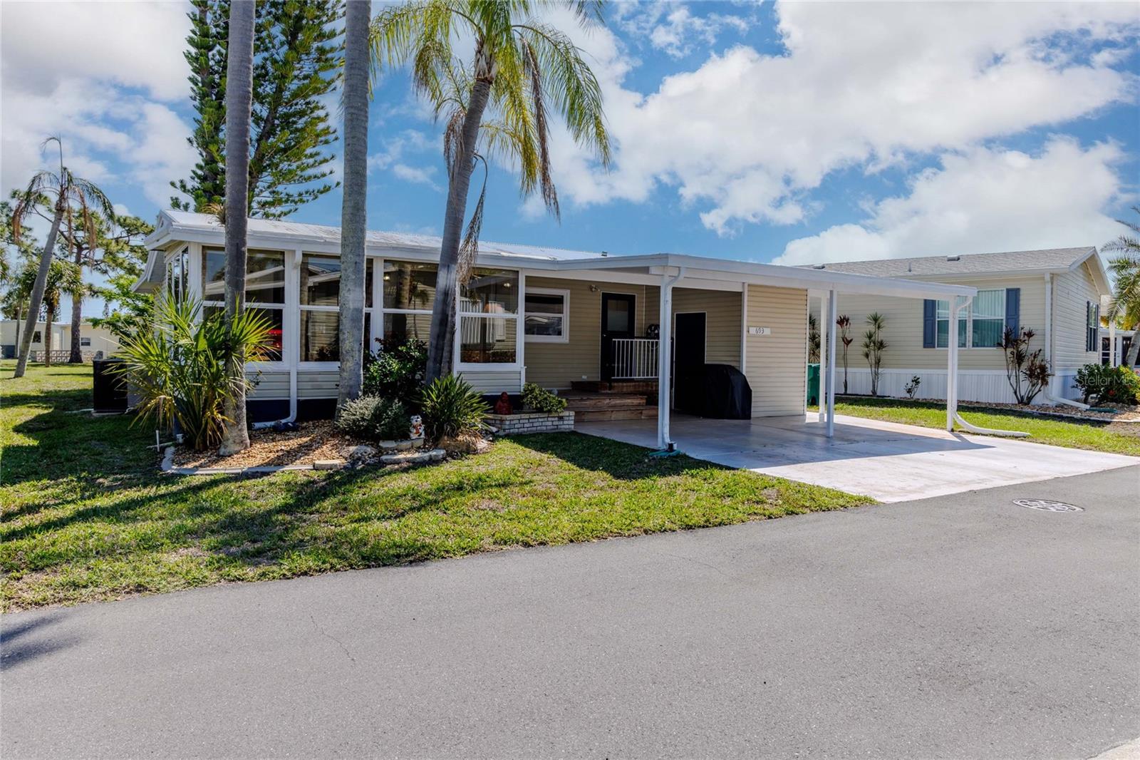 2100 KINGS HIGHWAY CRES #693, PORT CHARLOTTE, FL