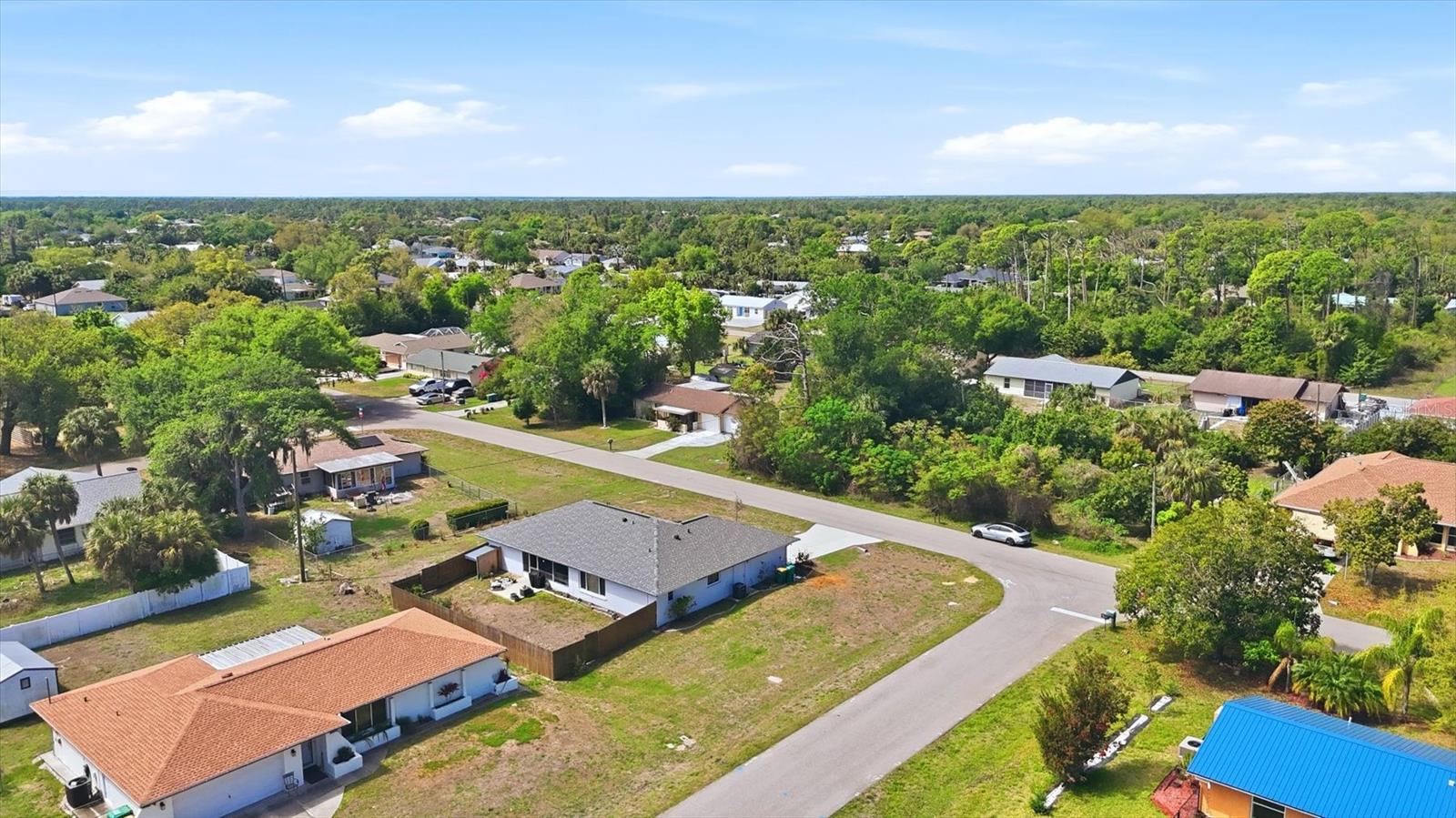 2084 LEISURE ST, PORT CHARLOTTE, FL — photo 35