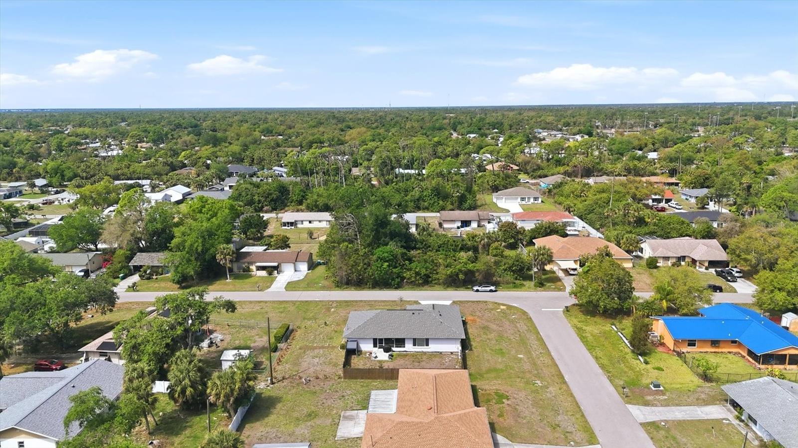 2084 LEISURE ST, PORT CHARLOTTE, FL — photo 40