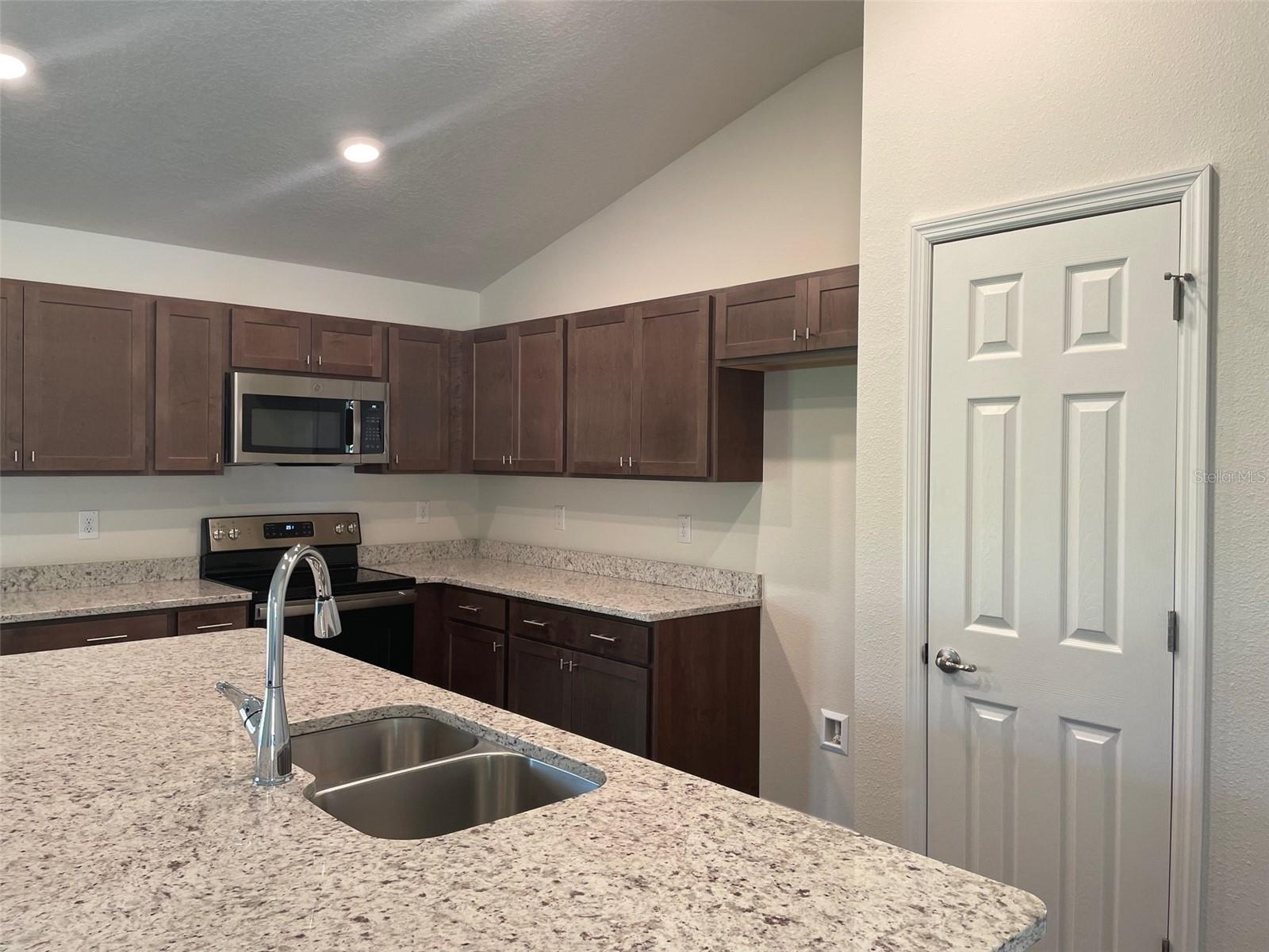 2030 SW 163RD PL, OCALA, FL — photo 7