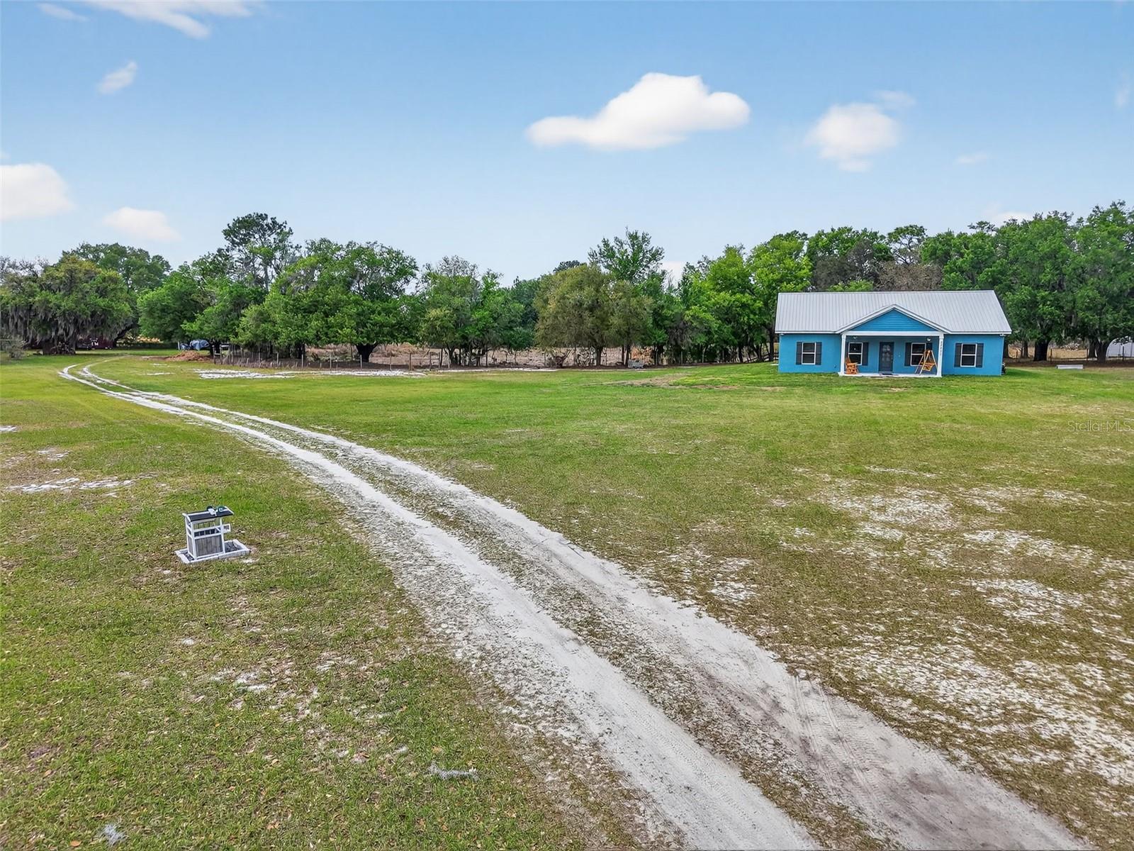 22431 LOOP RD, GROVELAND, FL — photo 4