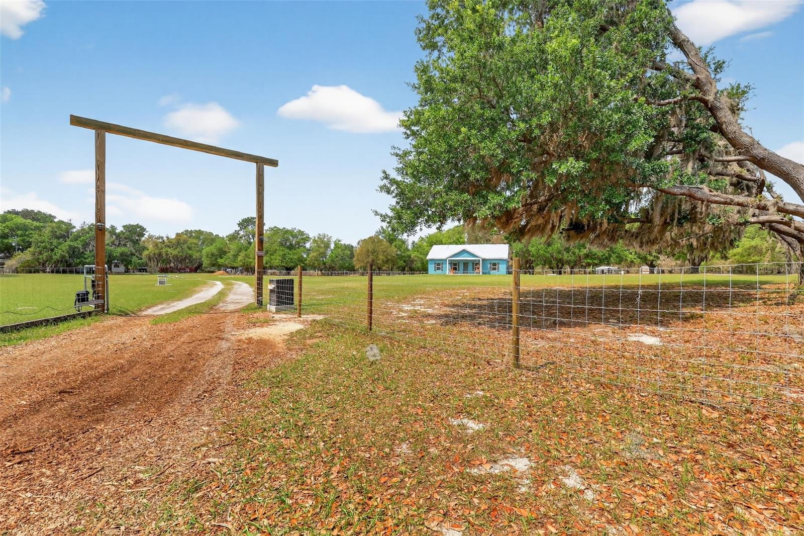 22431 LOOP RD, GROVELAND, FL — photo 7