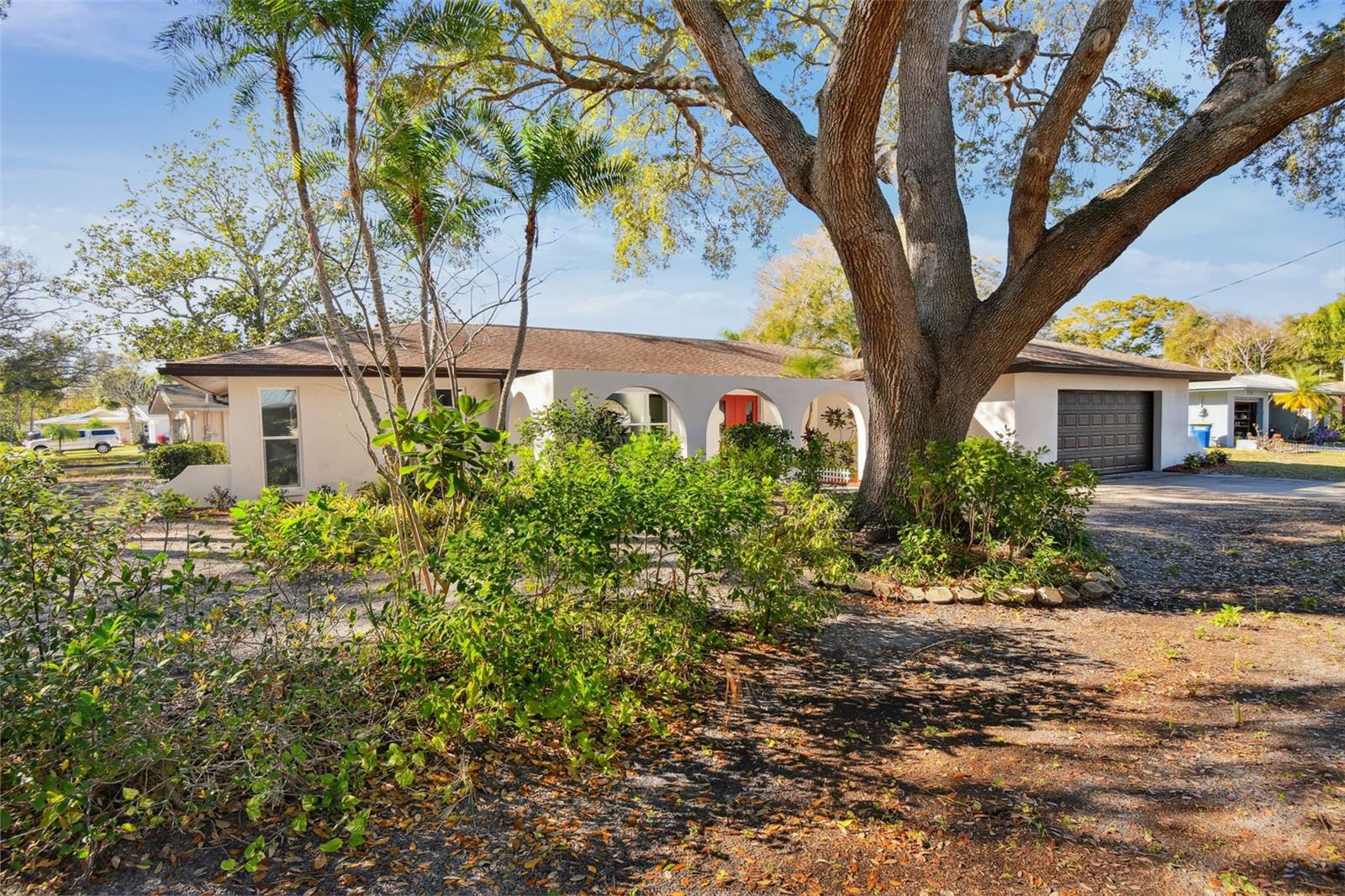 570 CASLER AVE, CLEARWATER, FL — photo 3