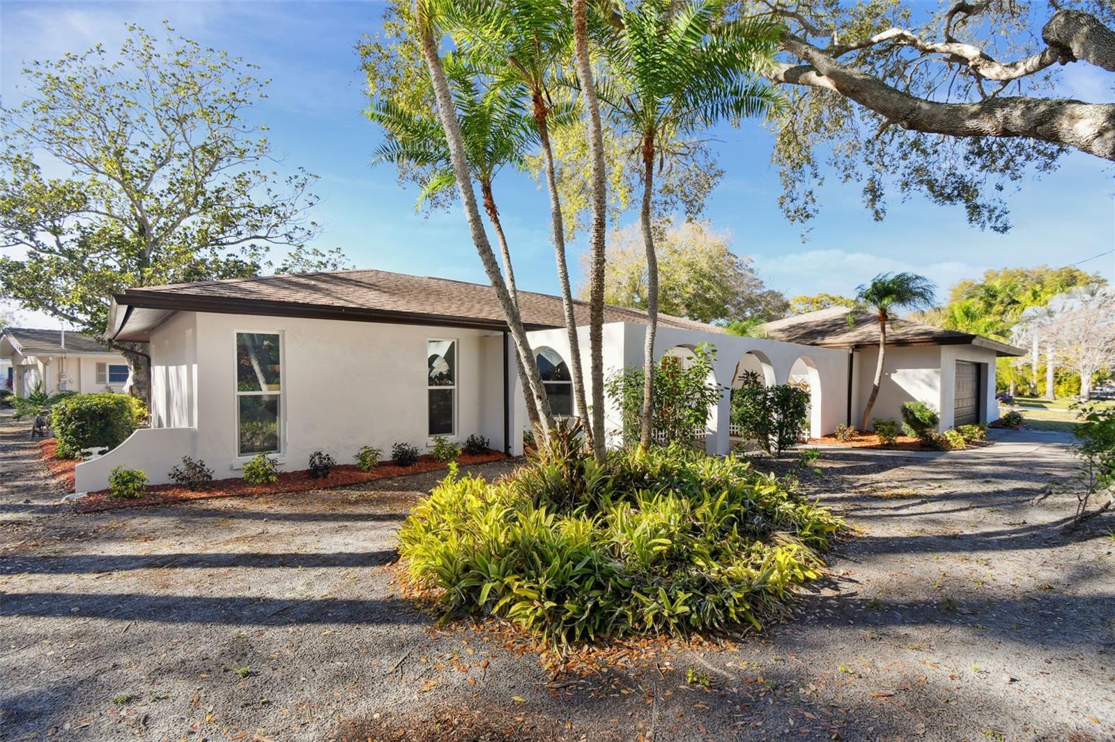 570 CASLER AVE, CLEARWATER, FL — photo 4