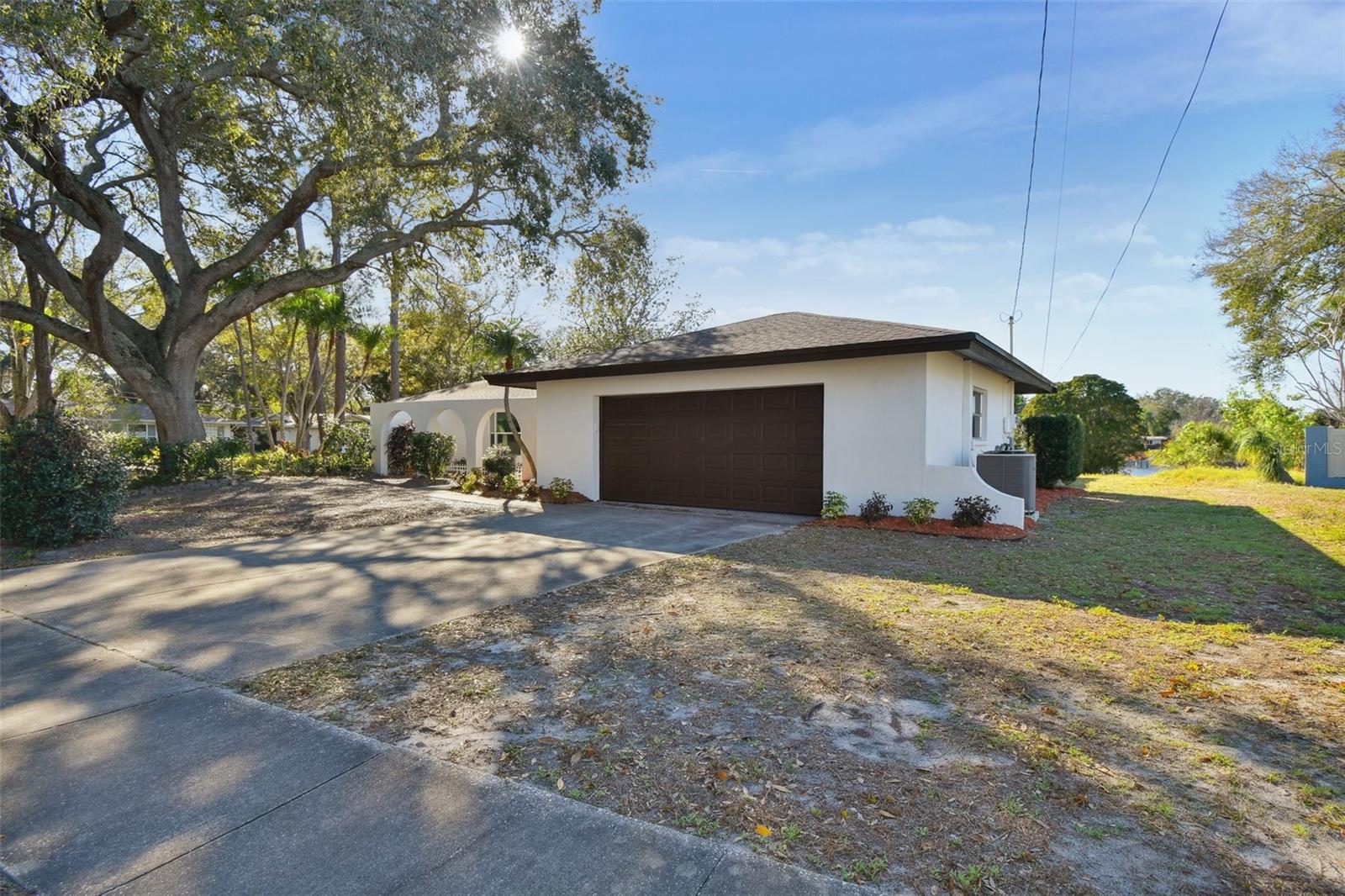 570 CASLER AVE, CLEARWATER, FL — photo 9