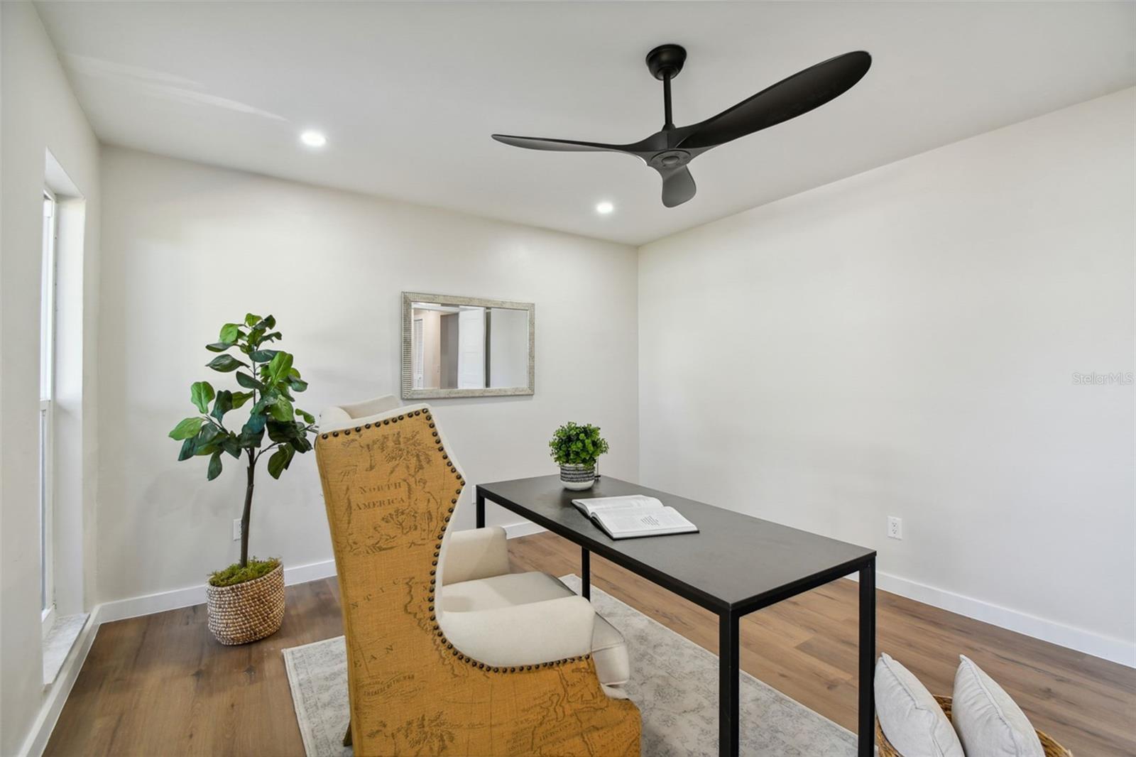 570 CASLER AVE, CLEARWATER, FL — photo 17